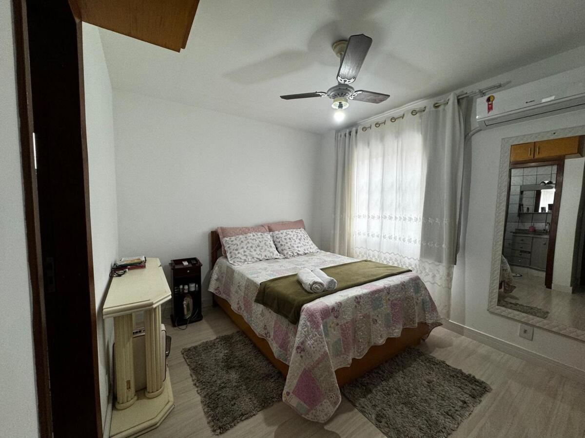 Com Otima Localizacao E Terraco Incrivel Apartamento *